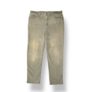4/$20 Gloria Vanderbilt Amanda Straight Leg Jeans – Size 16